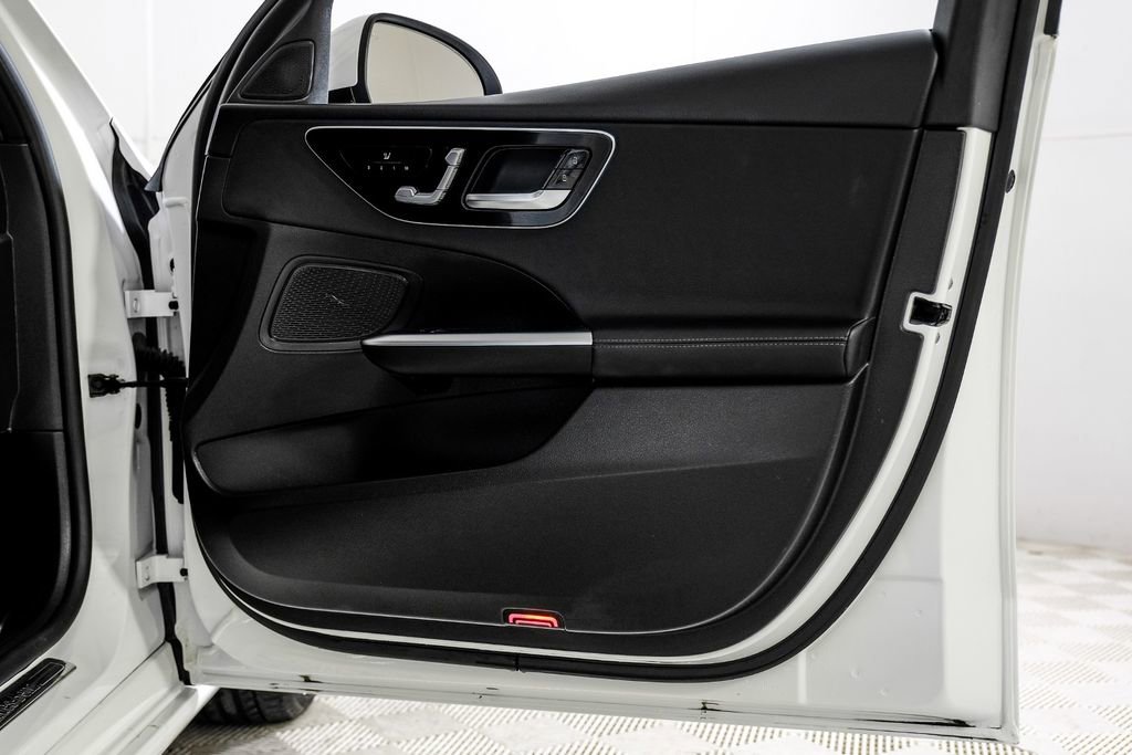 Used 2022 Mercedes-Benz C 300 Sedan image 45