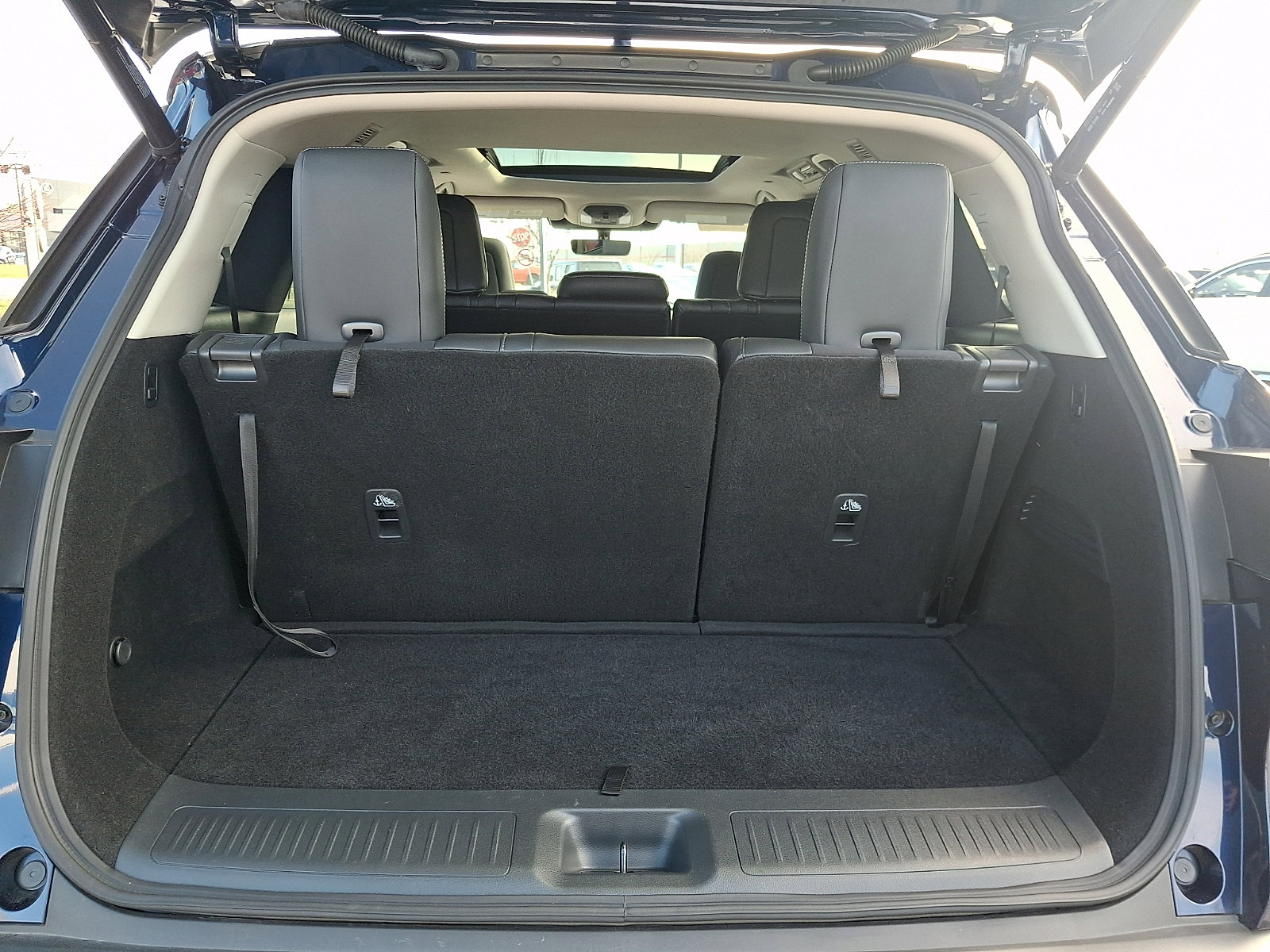 Certified 2025 INFINITI QX60 Luxe image 28