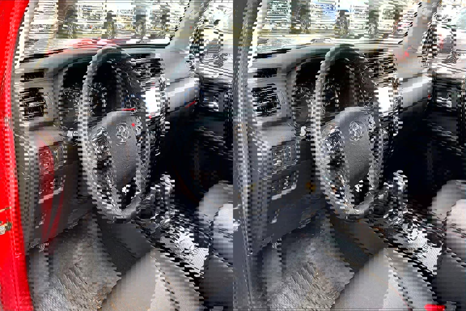 Used 2017 Toyota 4Runner TRD Off-Road Premium image 17