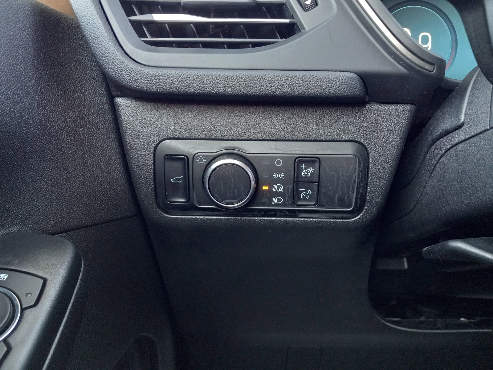 Used 2023 Ford Escape Active w/ Tech Pack #2 image 25