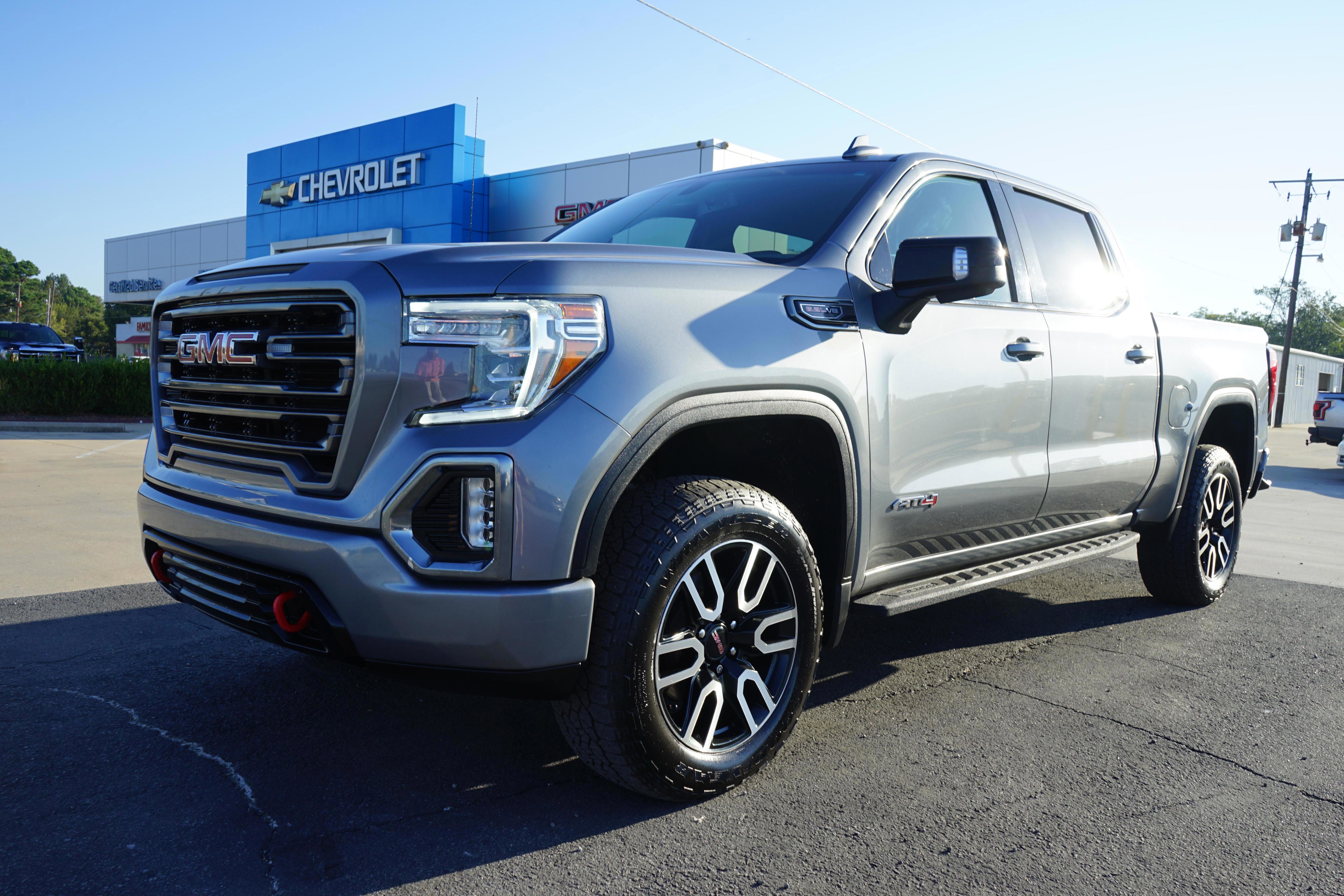 Used 2022 GMC Sierra 1500 AT4 w/ AT4 Preferred Package image 1