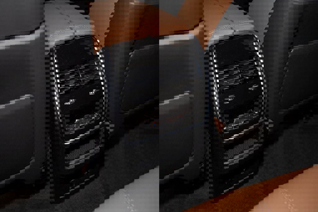 New 2026 BMW X5 M Competition w/ Executive Package image 38