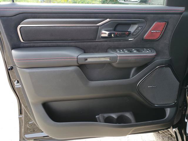 New 2027 RAM 1500 4x4 Crew Cab image 10