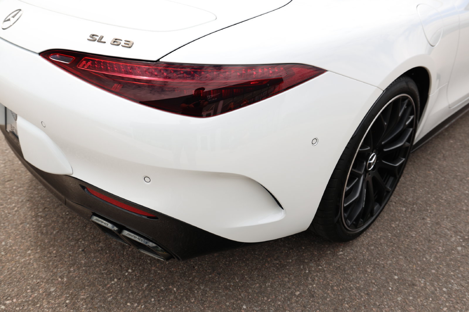 Used 2024 Mercedes-Benz SL 63 AMG 4MATIC image 11