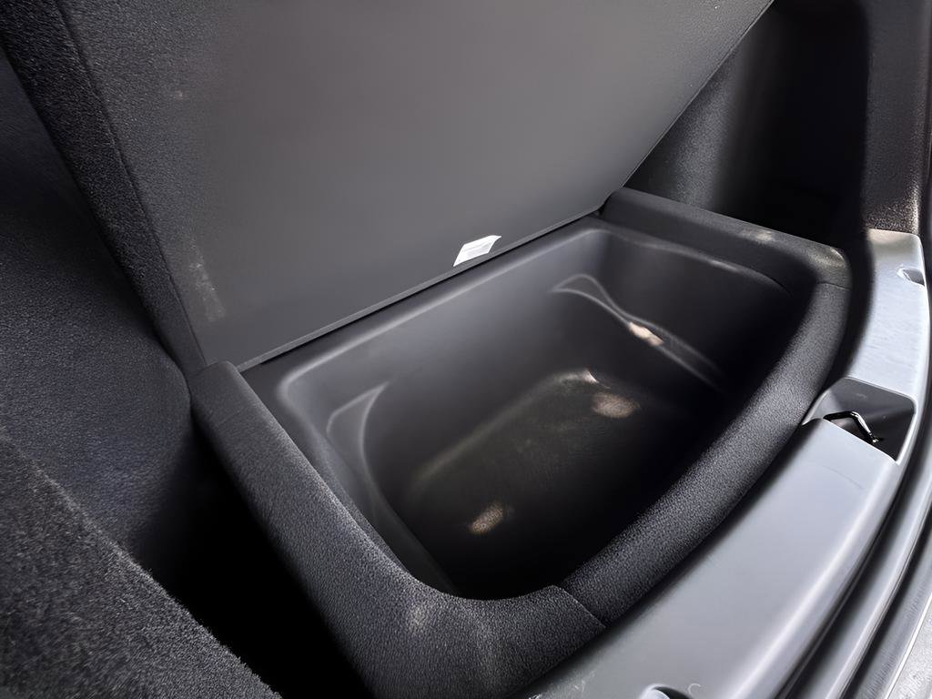 Used 2024 Tesla Model Y Performance image 23