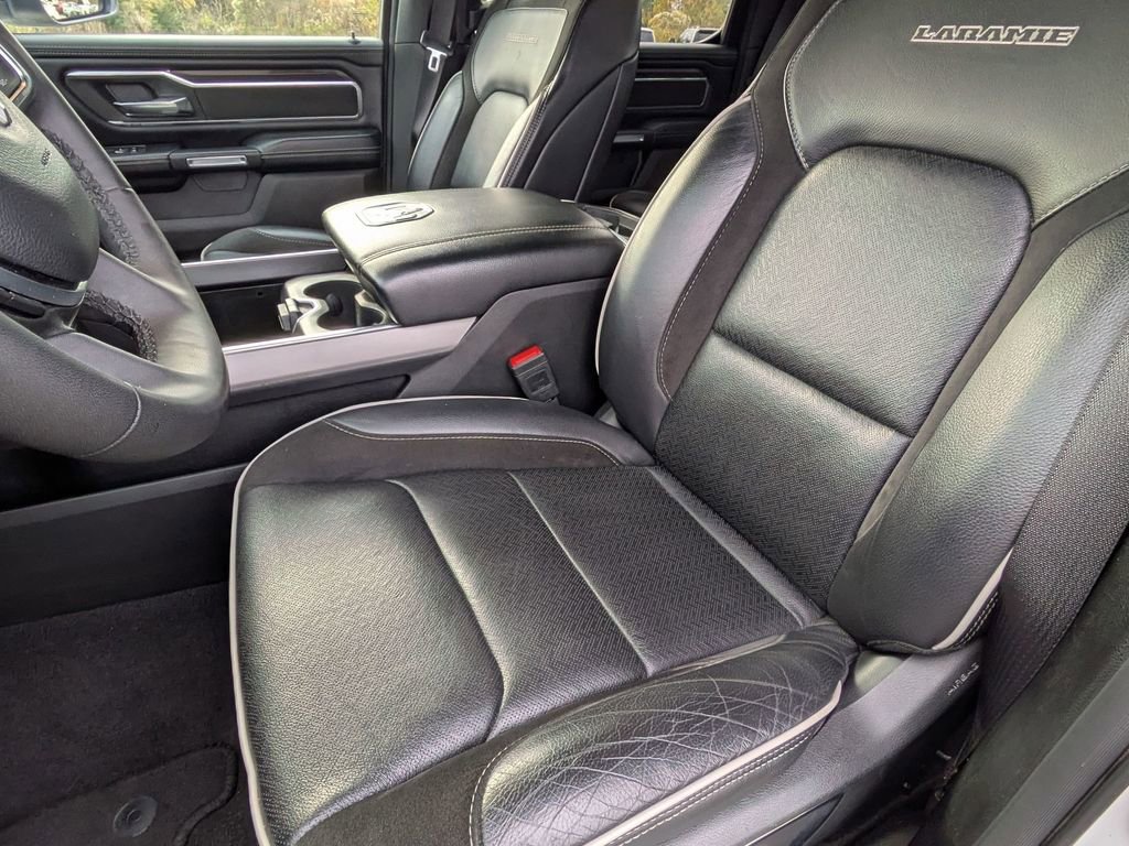 Used 2025 RAM 1500 Laramie image 14