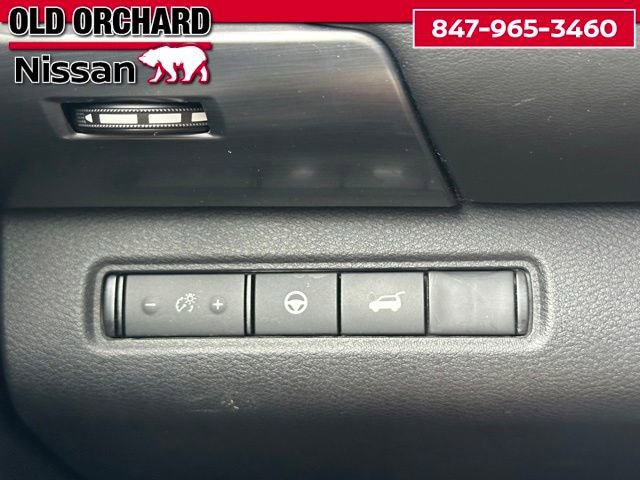 Used 2023 Nissan Pathfinder SL w/ Lighting Package (N92) image 16