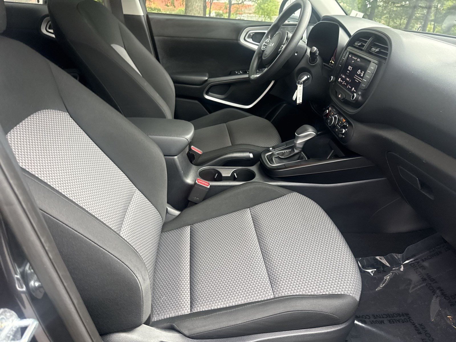 Used 2024 Kia Soul LX w/ Option Group 015 FWD image 24