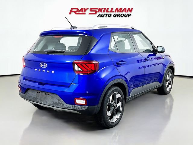 Used 2025 Hyundai Venue SEL FWD image 7