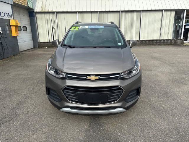 Used 2022 Chevrolet Trax LT w/ Driver Confidence Package image 4