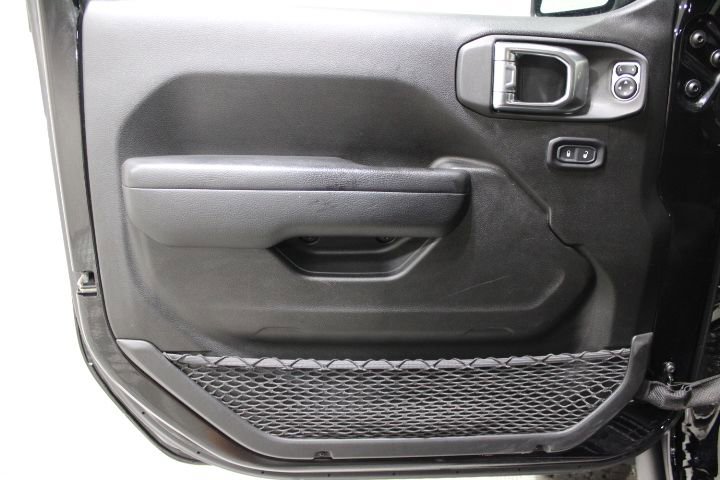 Used 2023 Jeep Gladiator Mojave w/ Cold Weather Group AWD/4WD image 16