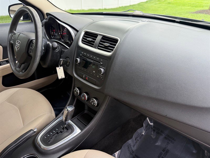 Used 2013 Dodge Avenger SE FWD image 21