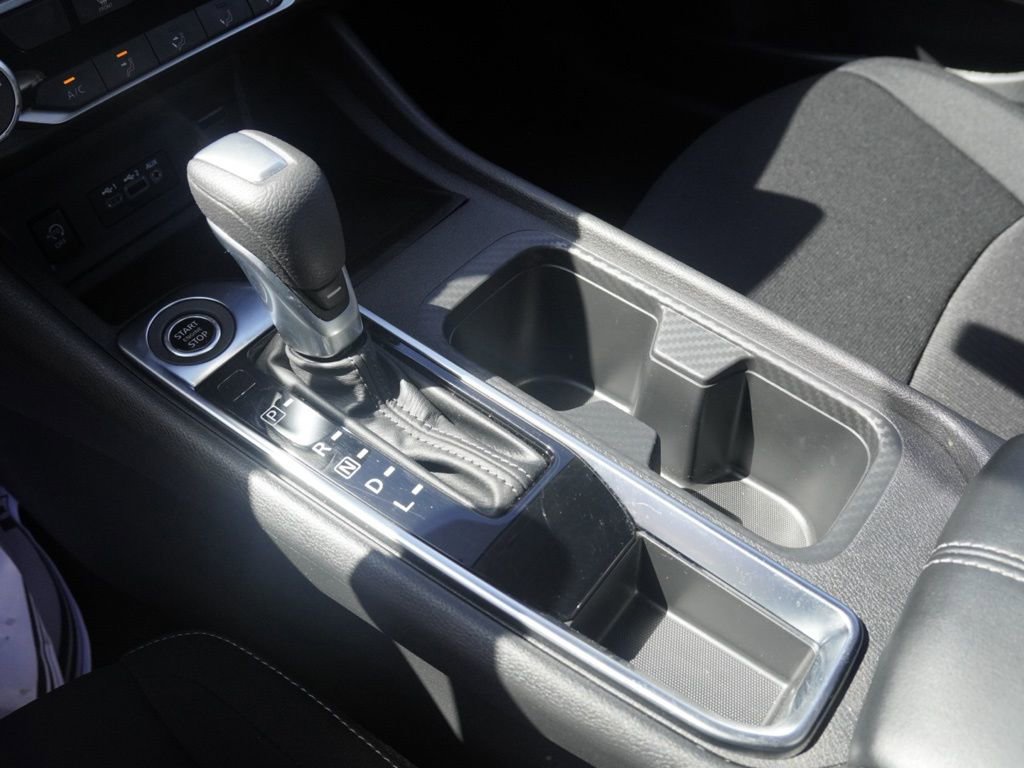 Certified 2025 Nissan Sentra SV image 14