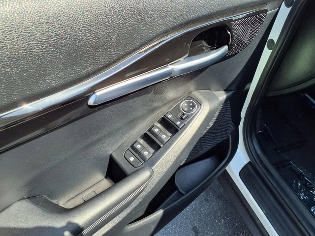 Used 2025 Kia Seltos S FWD image 14