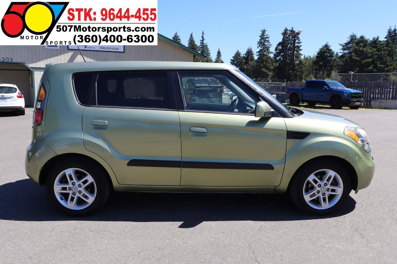 Used 2010 Kia Soul + w/ Audio Pkg FWD image 11