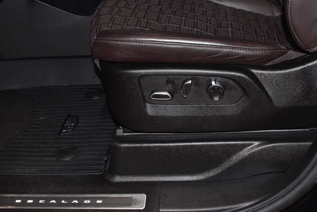 Used 2023 Cadillac Escalade Sport Platinum image 13