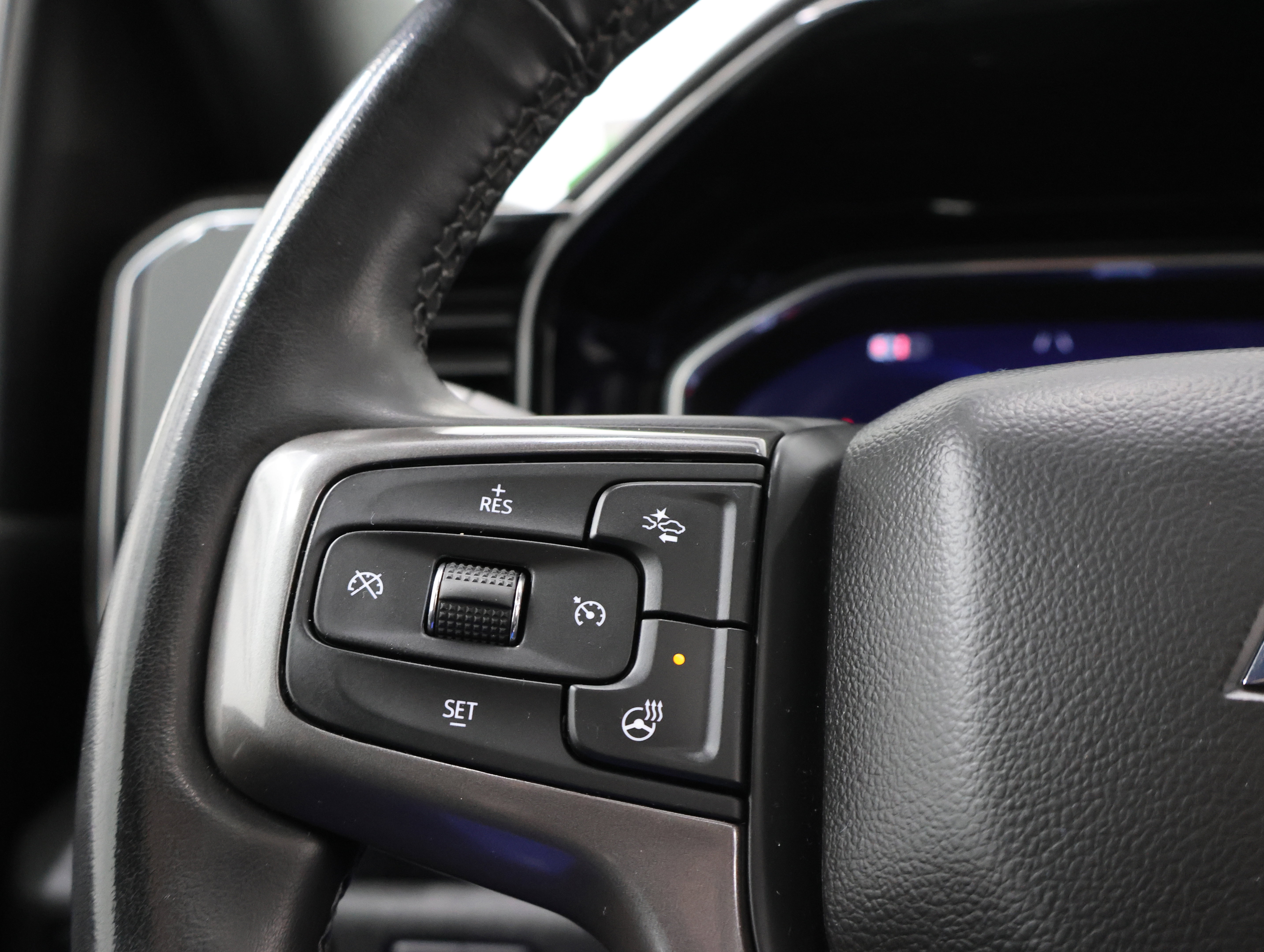 Used 2024 Chevrolet Silverado 3500 High Country w/ High Country Premium Package AWD/4WD image 16