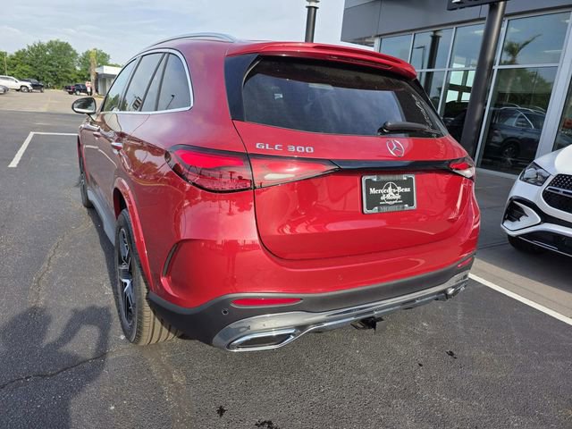 Used 2025 Mercedes-Benz GLC 300 image 3