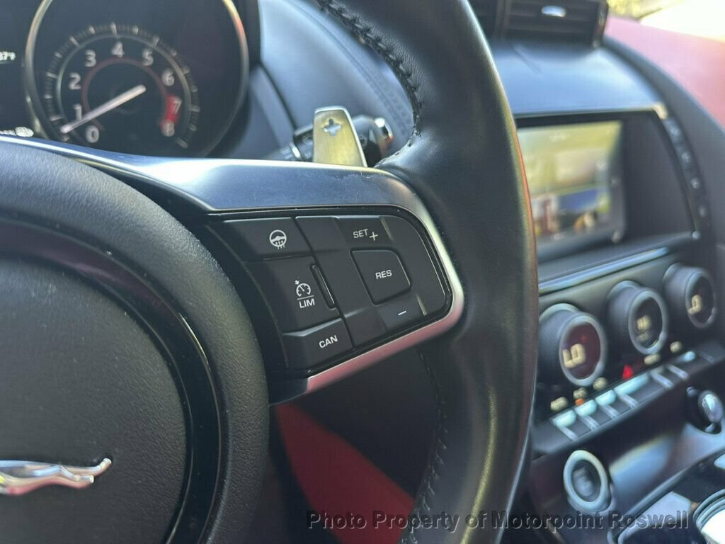 Used 2018 Jaguar F-TYPE SVR AWD/4WD image 23