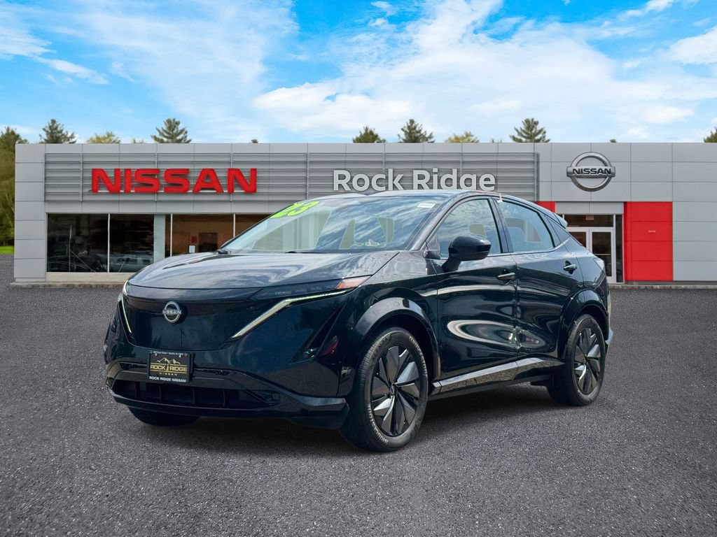 Used 2023 Nissan Ariya AWD image 2