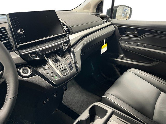 New 2026 Honda Odyssey Touring image 17
