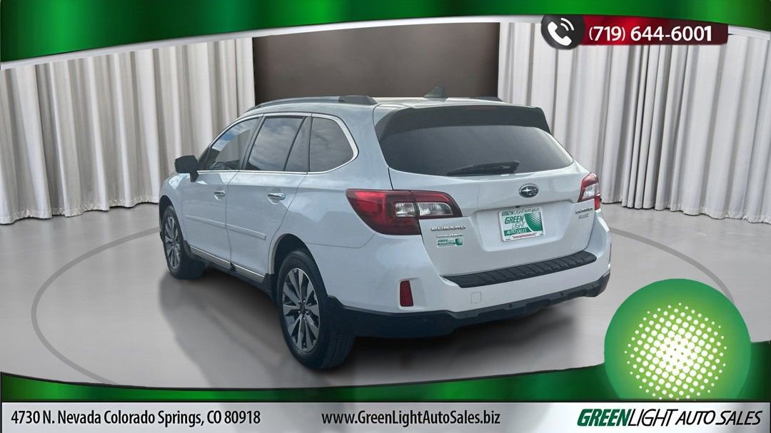 Used 2017 Subaru Outback 2.5i Touring image 3