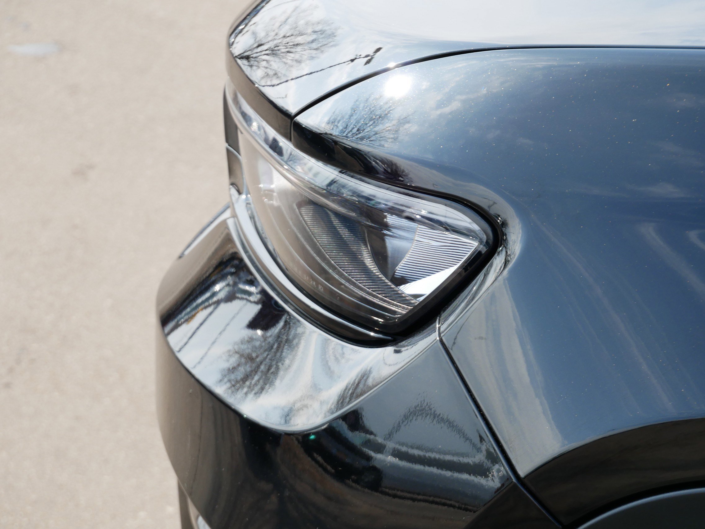 Used 2023 Jeep Grand Cherokee Limited w/ Black Appearance Package image 16