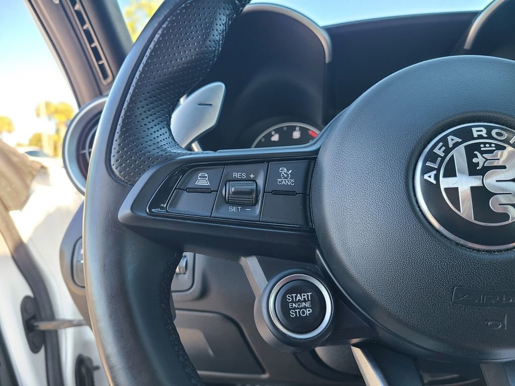 Used 2022 Alfa Romeo Giulia Sprint image 17