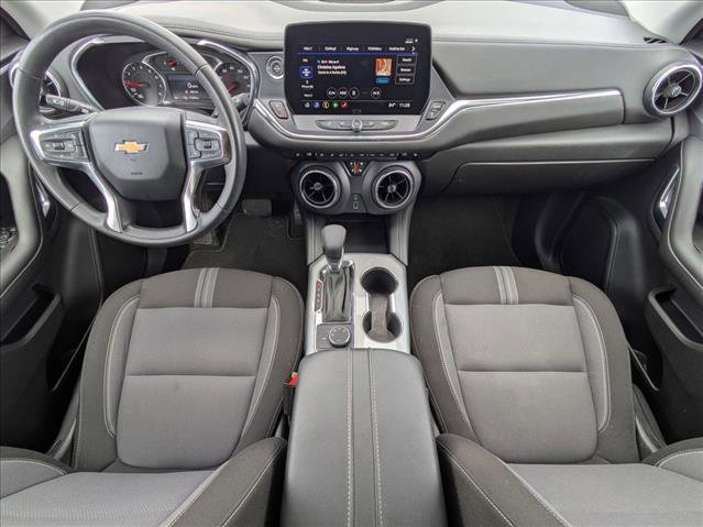 Used 2025 Chevrolet Blazer LT AWD/4WD image 17