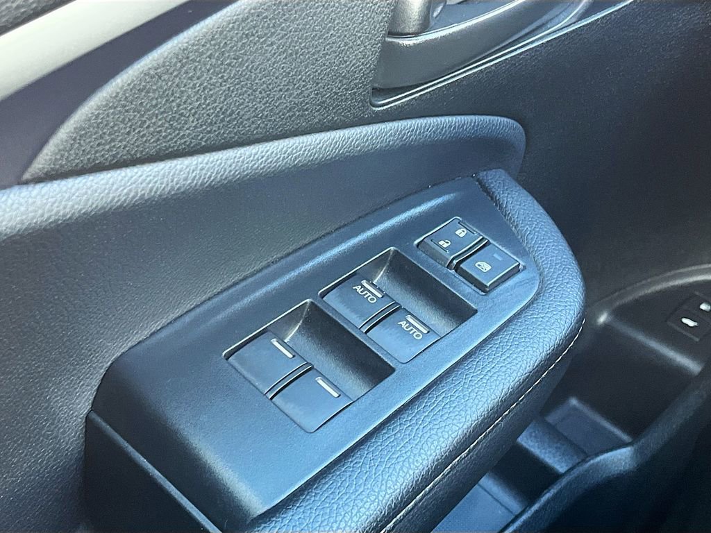 Used 2025 Honda Passport EX-L image 17