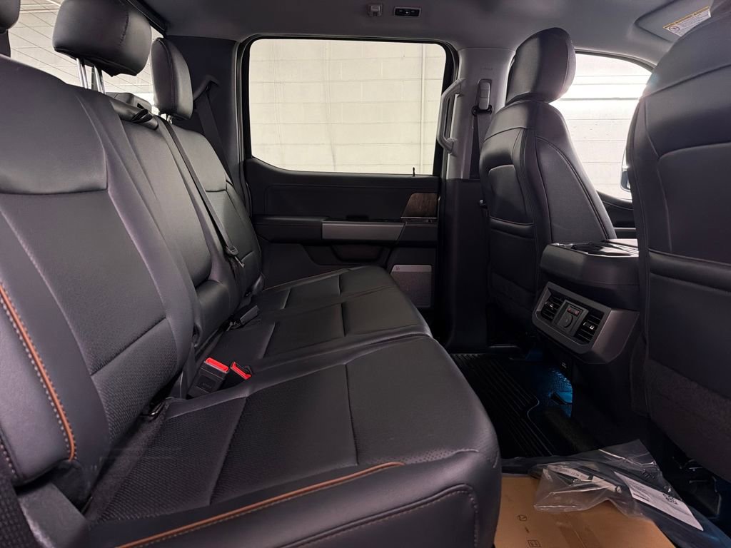 New 2026 Ford F250 Lariat w/ Lariat Ultimate Package image 28