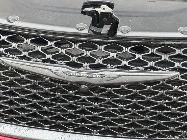 New 2026 Chrysler Pacifica Limited w/ S Appearance Package image 45