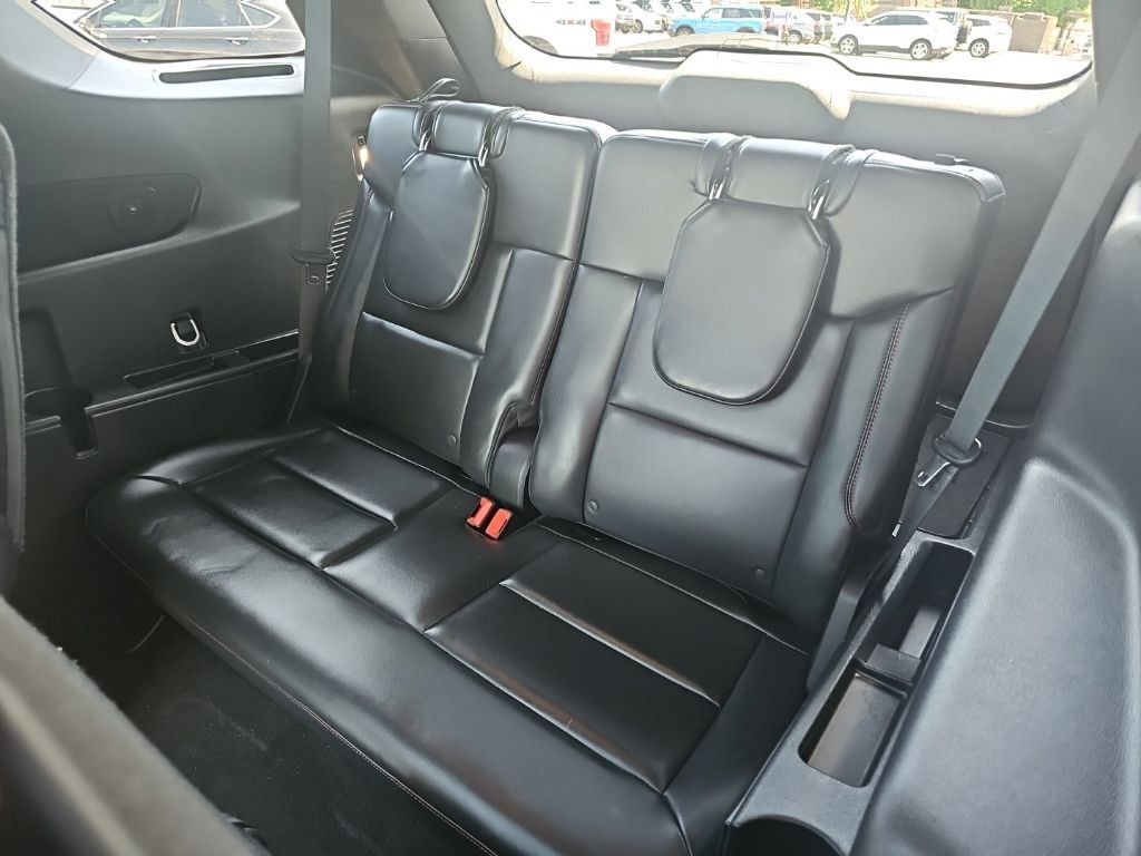 Used 2025 Ford Explorer ST AWD/4WD image 15