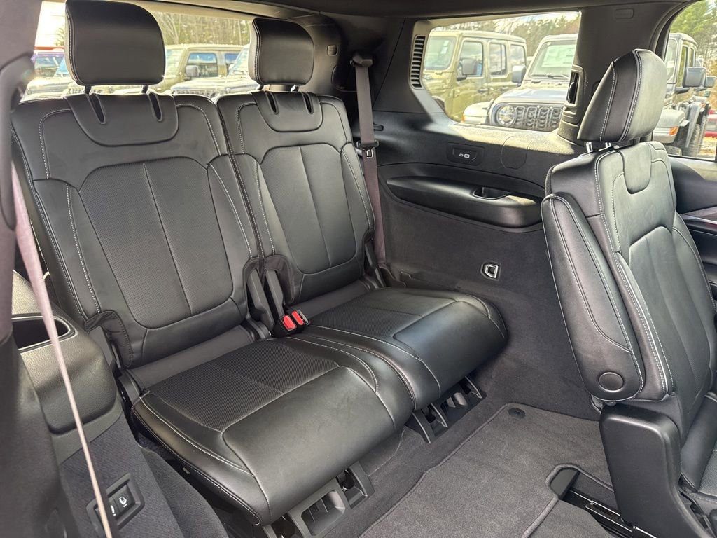 Certified 2023 Jeep Grand Cherokee L Overland w/ Rear Seat Video Group I image 32