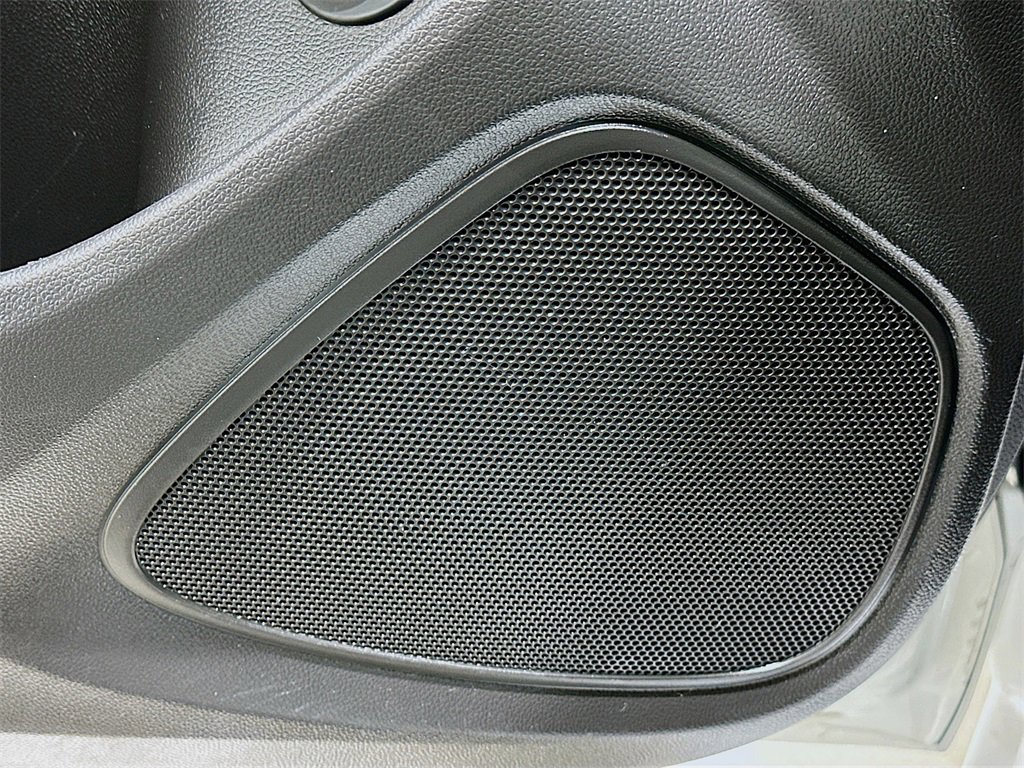 Used 2020 Buick Encore GX Select w/ Sport Touring Package image 18