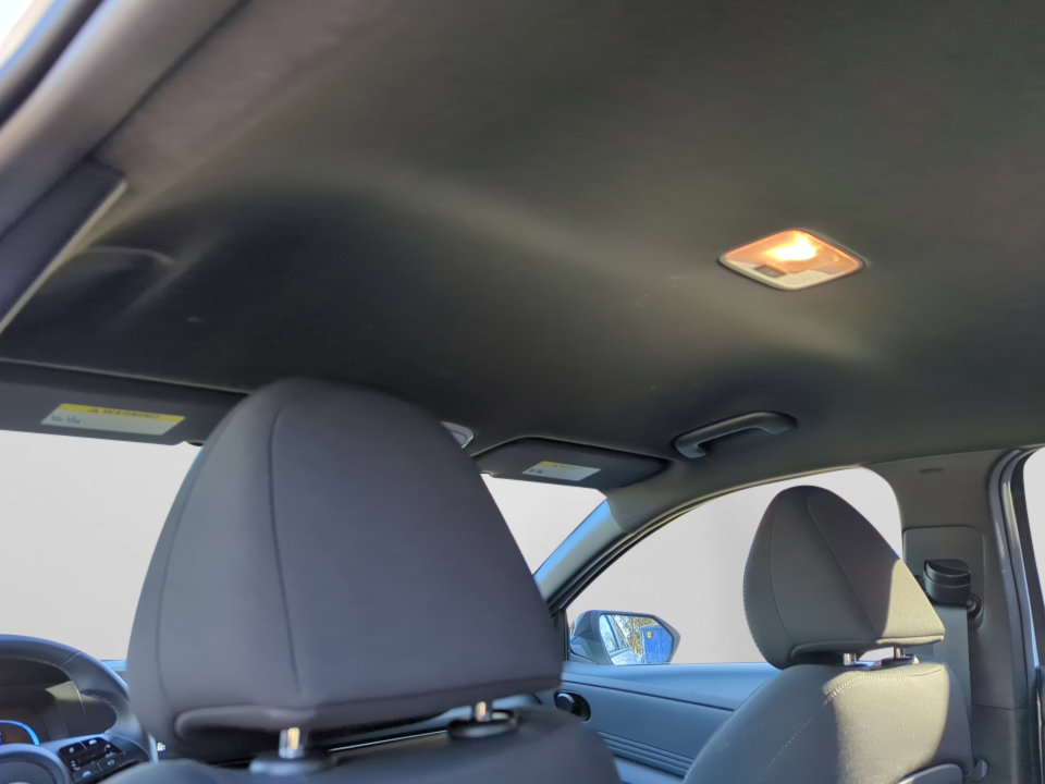 Certified 2025 Hyundai Elantra Sport image 12