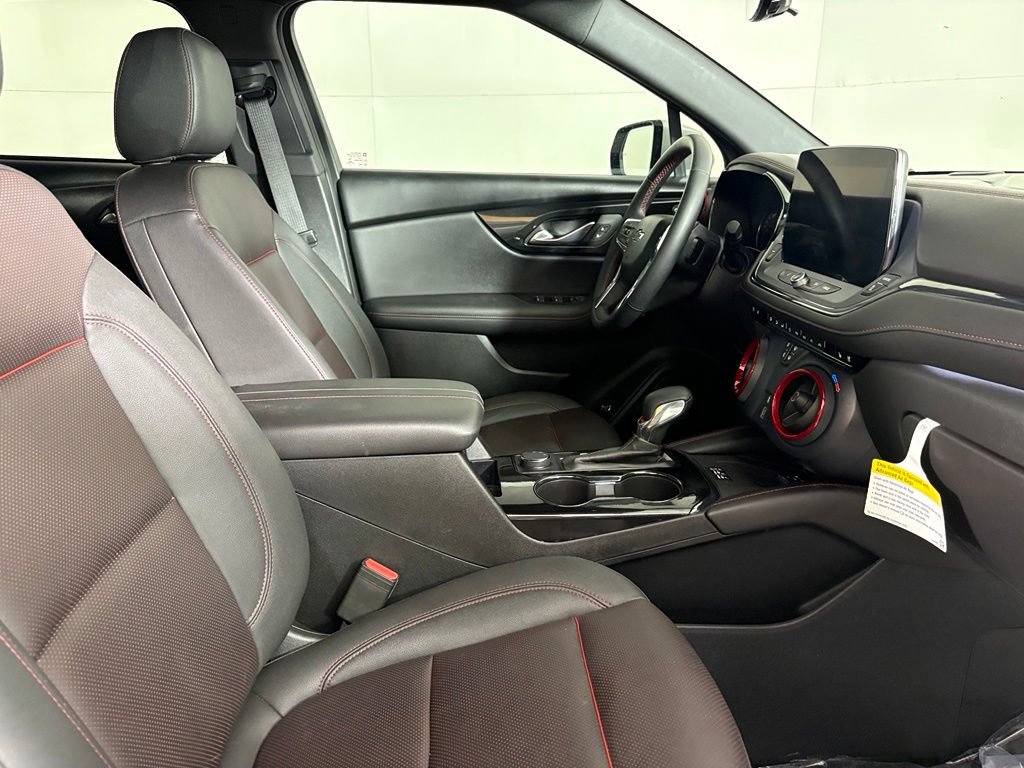 Certified 2023 Chevrolet Blazer RS w/ Driver Confidence II Package FWD image 17