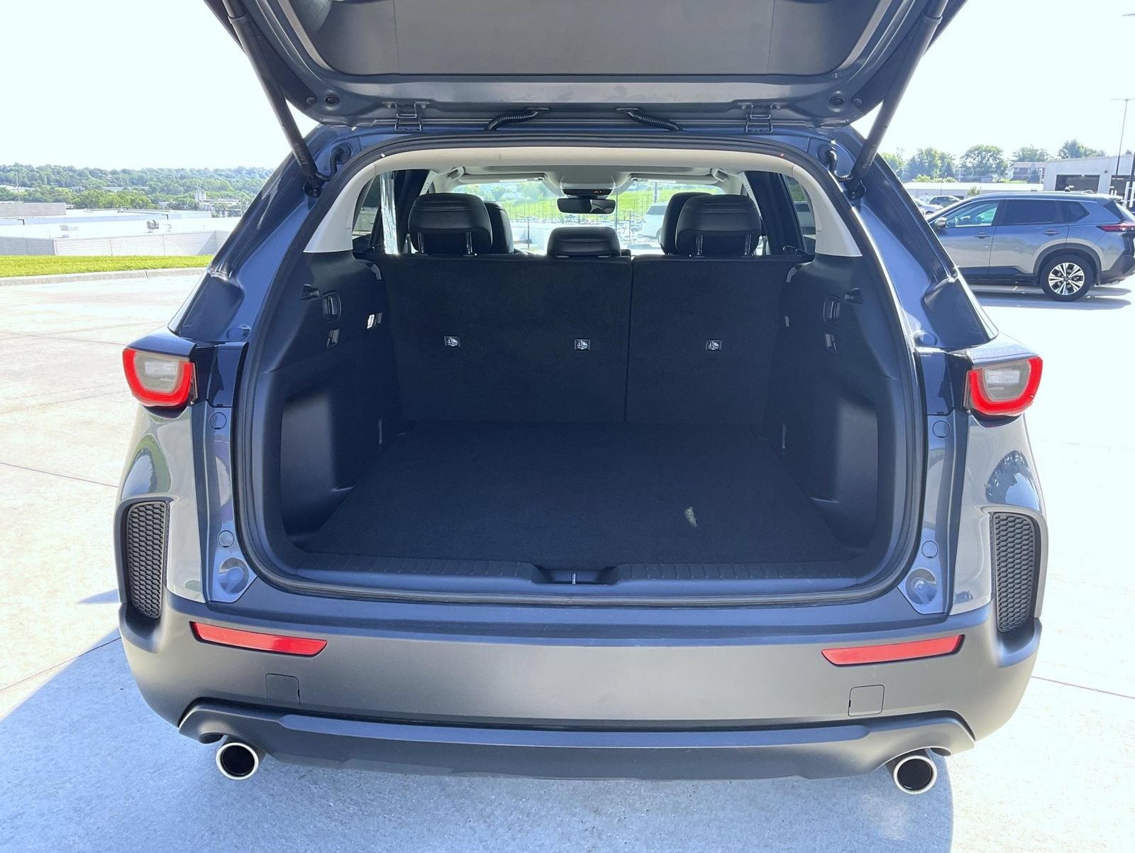 Used 2025 MAZDA CX-50 AWD 2.5 S w/ Premium Plus Pkg image 9