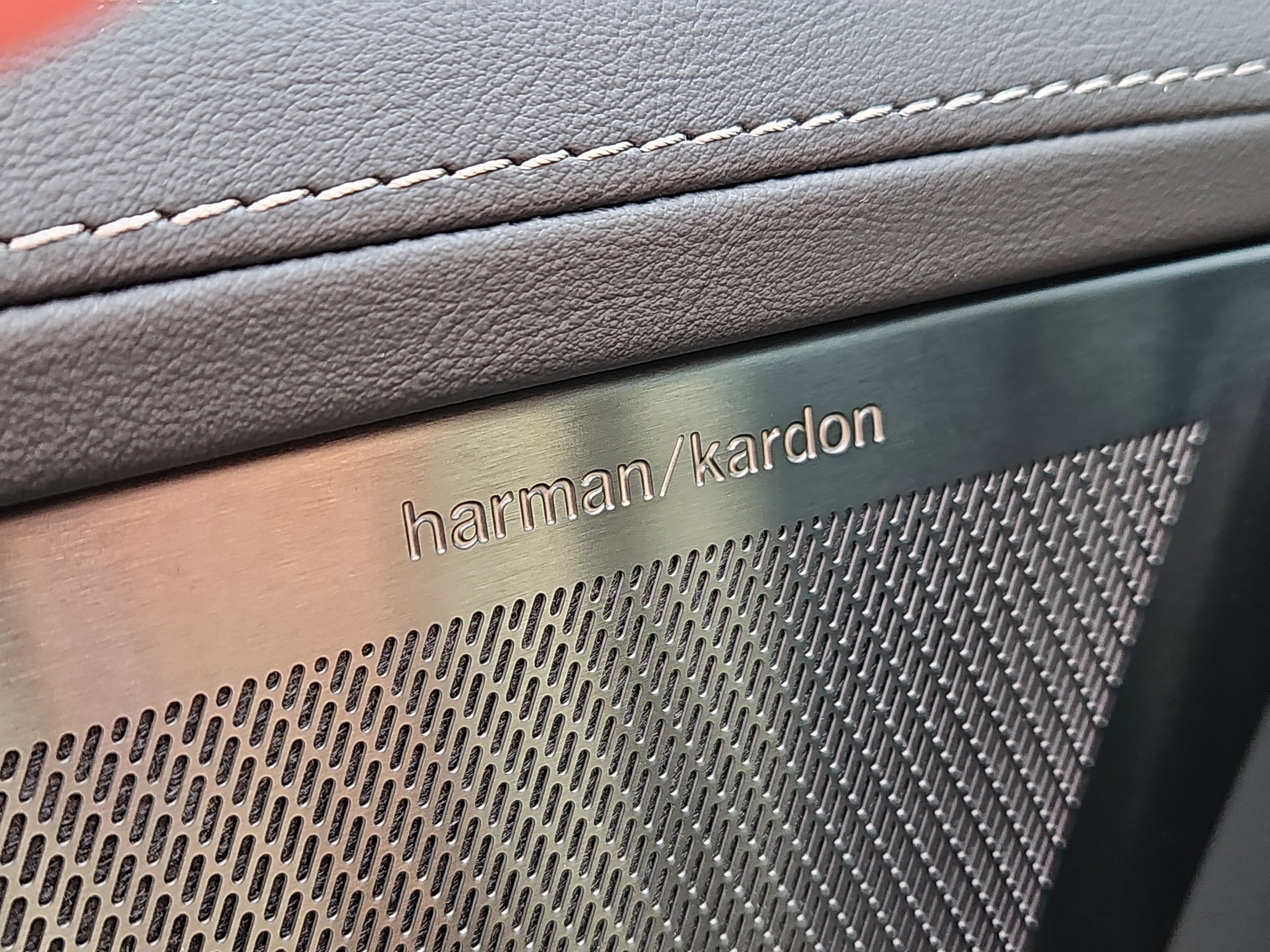 New 2026 Volvo XC90 B6 Plus w/ Protection Package Premier image 9