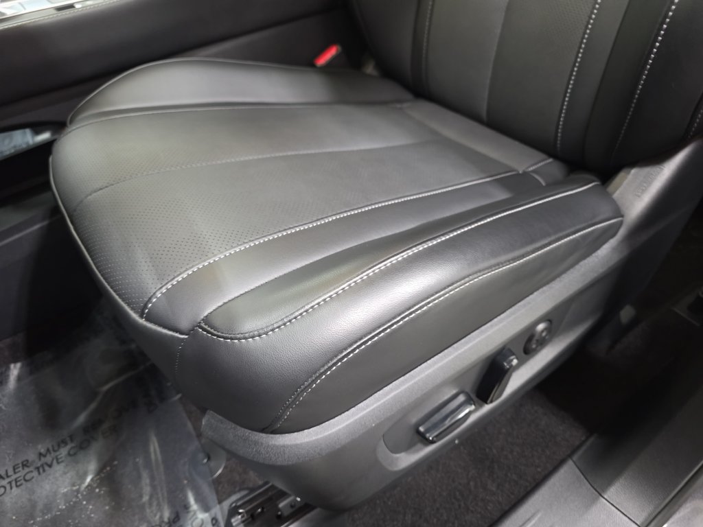 Certified 2026 INFINITI QX60 Luxe w/ Cargo Package AWD/4WD image 25