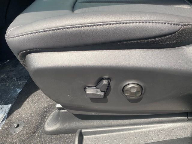 New 2026 Chrysler Voyager LX image 16