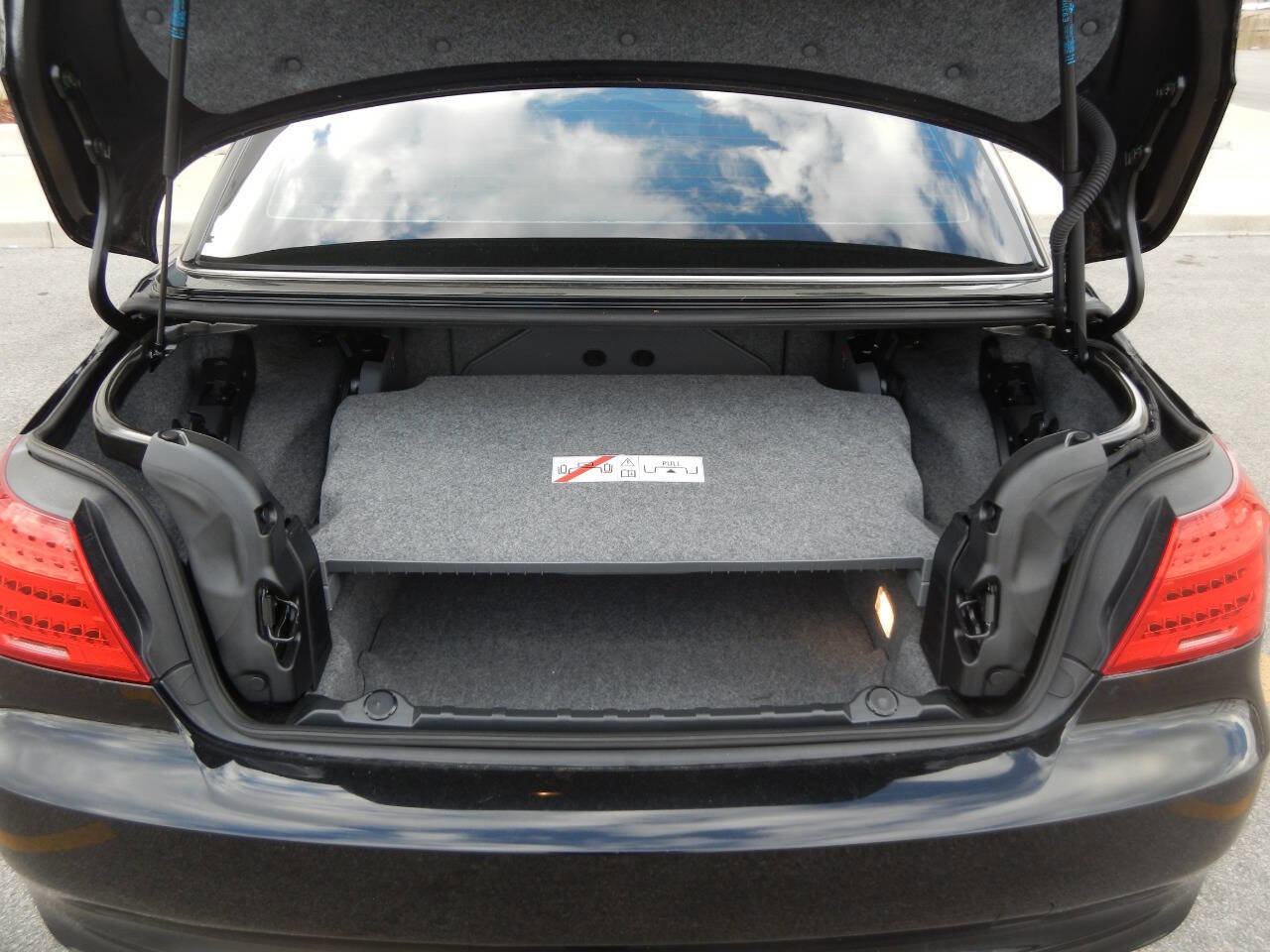 Used 2012 BMW 328i Convertible image 37