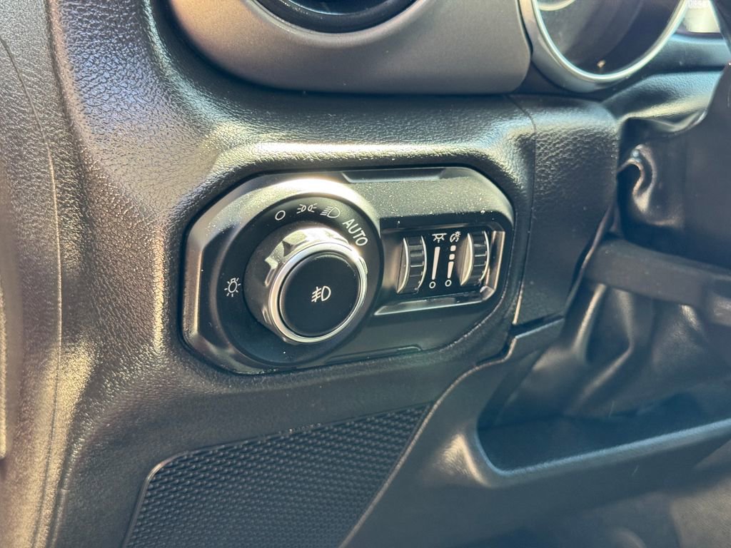 Used 2022 Jeep Wrangler Unlimited Sport image 11