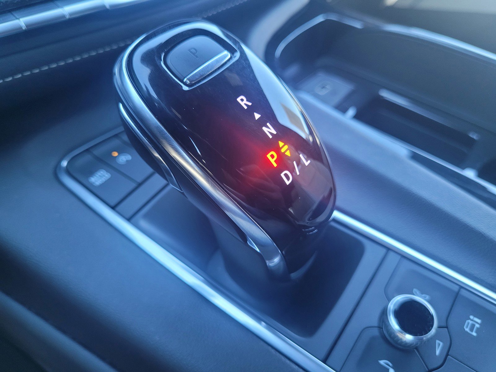 Used 2021 Cadillac Escalade Sport w/ Heavy-Duty Trailer Package image 19