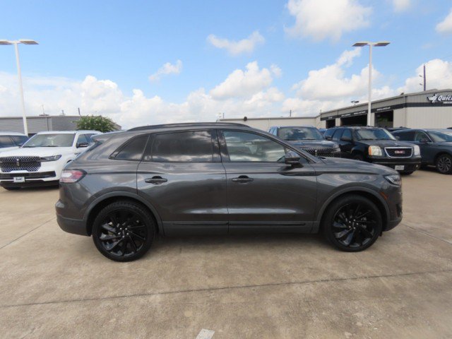 Used 2020 Lincoln Nautilus Reserve w/ Equipment Group 201A FWD image 8