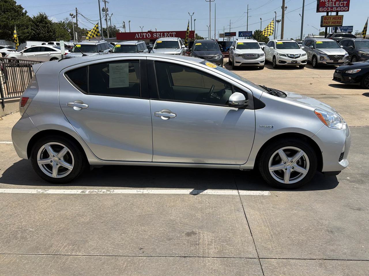 Used 2012 Toyota Prius C Two FWD image 4