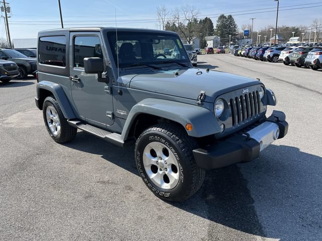 Used 2014 Jeep Wrangler Sahara w/ Dual Top Group AWD/4WD image 11