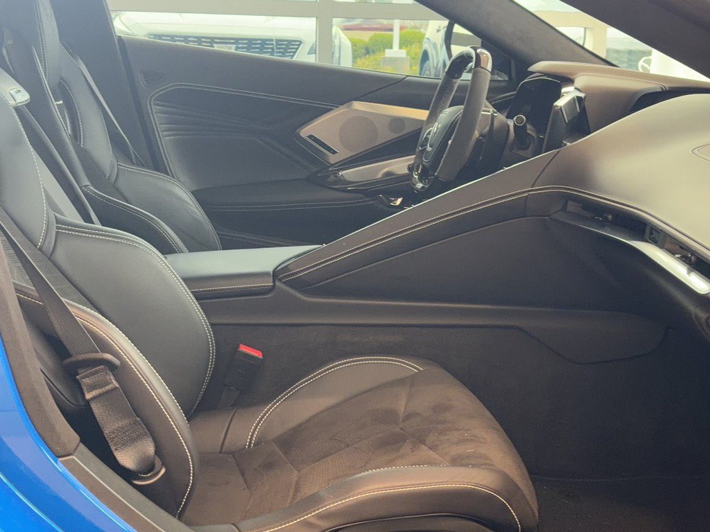 Used 2024 Chevrolet Corvette Z06 RWD image 16