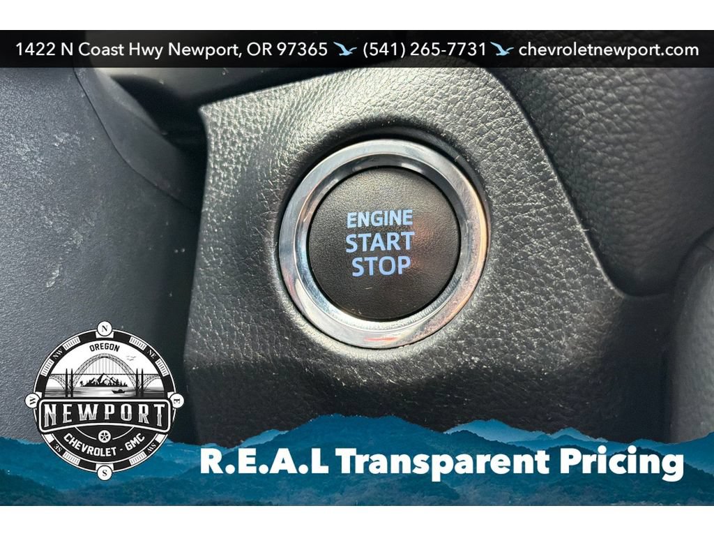 Used 2021 Toyota RAV4 Limited AWD/4WD image 23