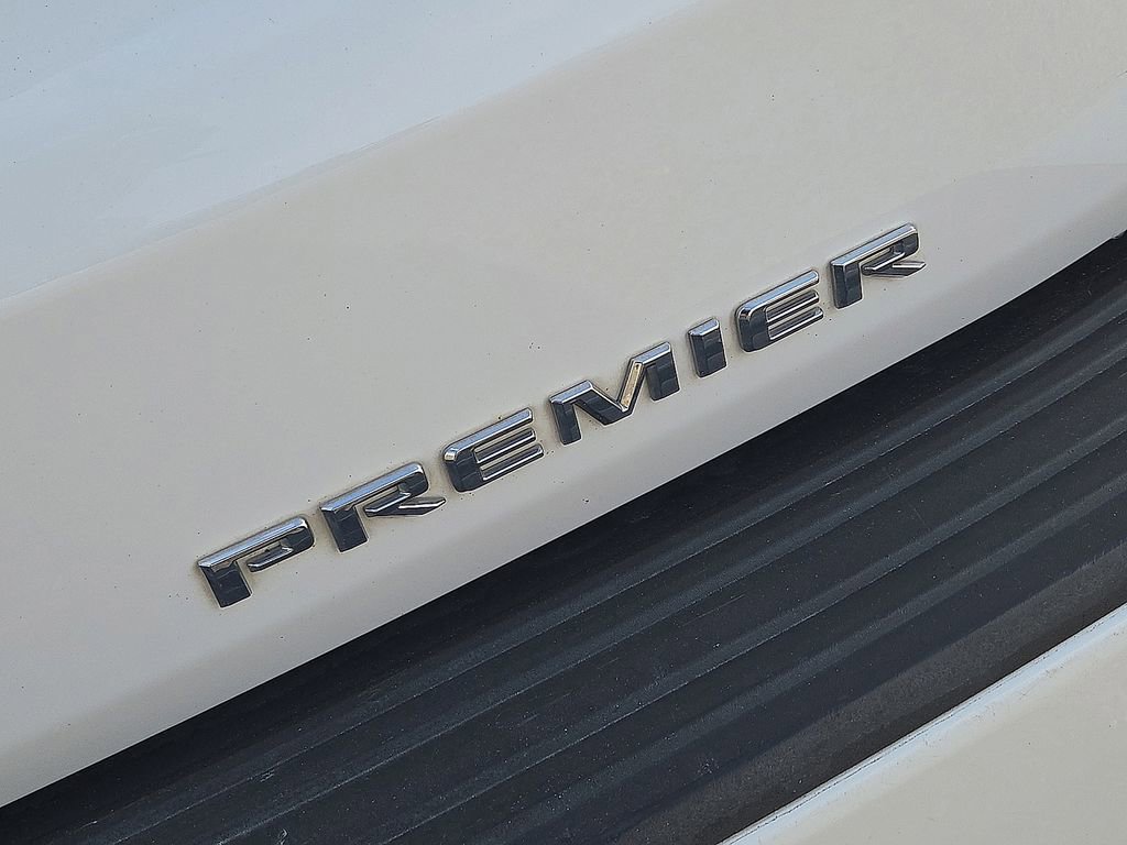 Used 2023 Chevrolet Suburban Premier image 13